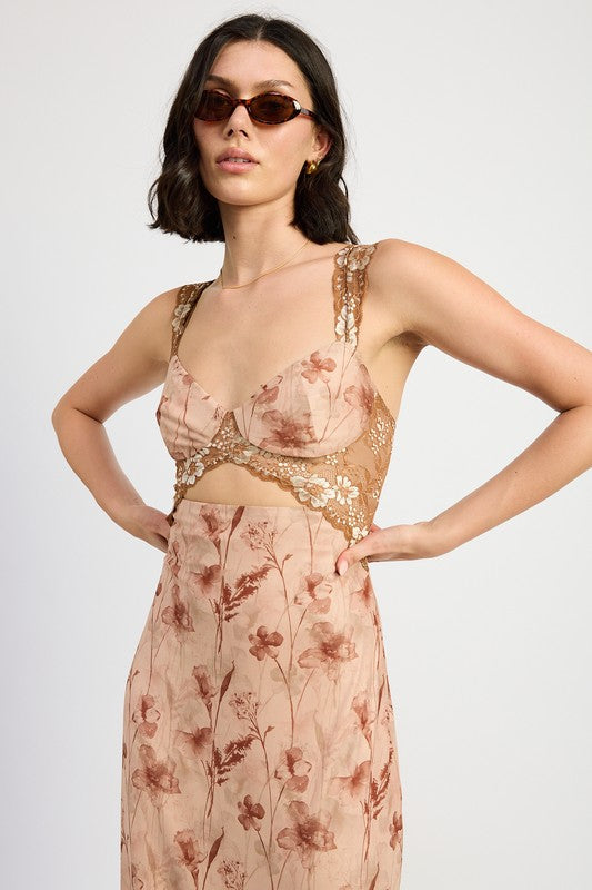 Maxi dress lace contrast cut out